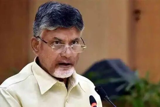 పోలీసుల తీరుపై చంద్రబాబు ట్వీట్